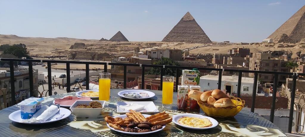 Pyramids Plateau Inn Giza ภายนอก รูปภาพ
