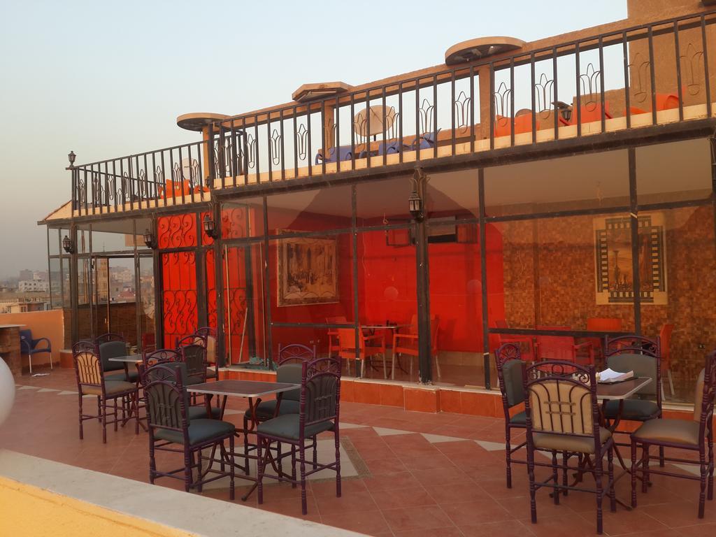 Pyramids Plateau Inn Giza ภายนอก รูปภาพ