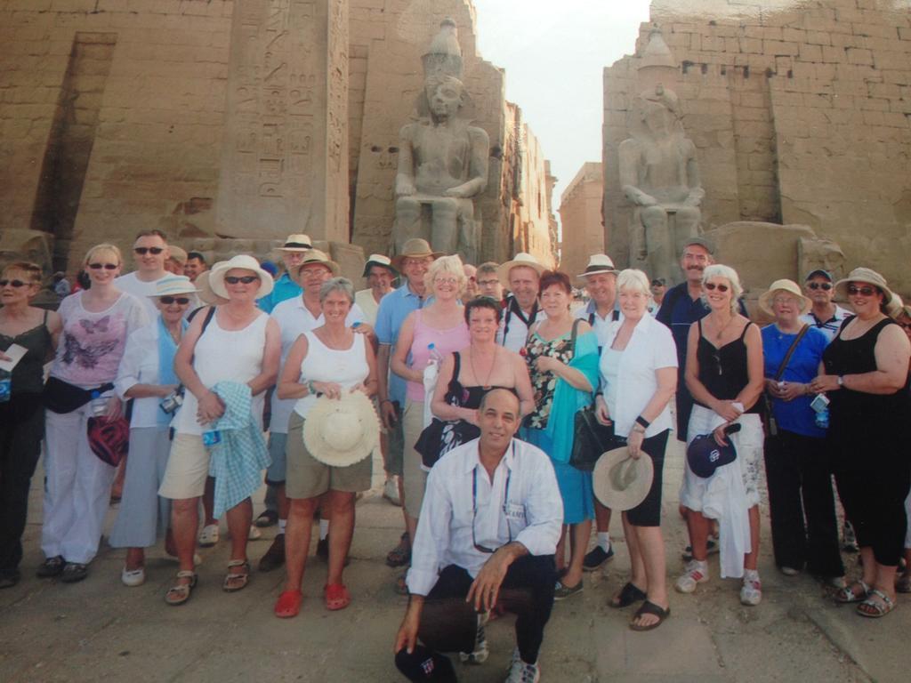 Pyramids Plateau Inn Giza ภายนอก รูปภาพ