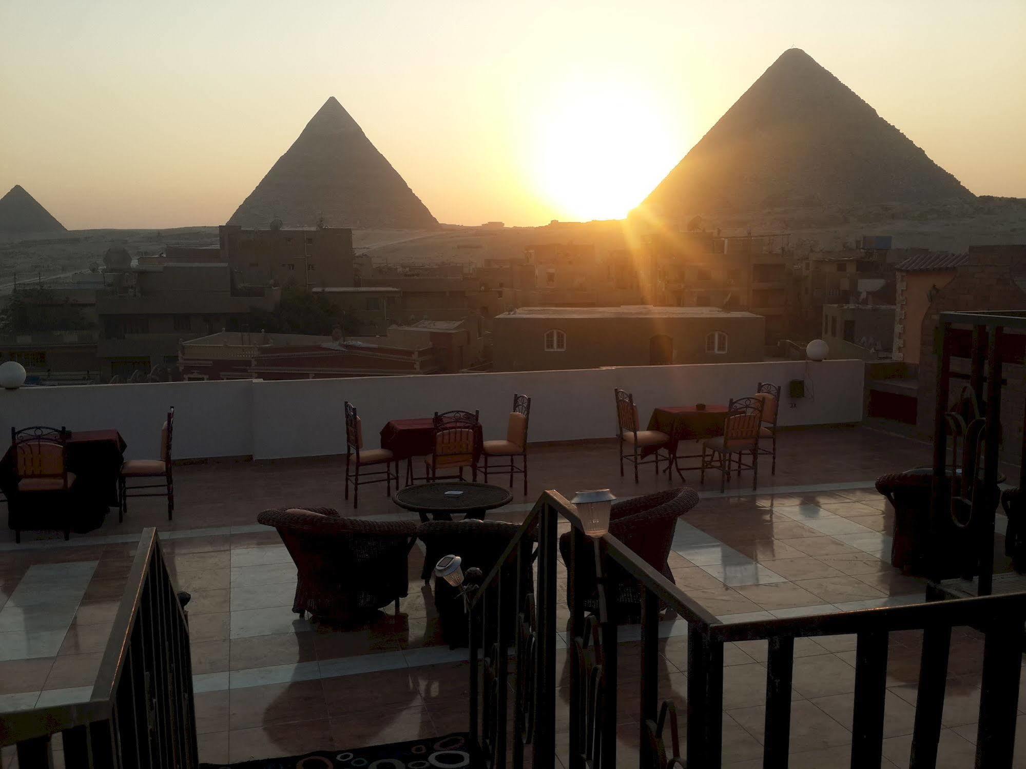 Pyramids Plateau Inn Giza ภายนอก รูปภาพ